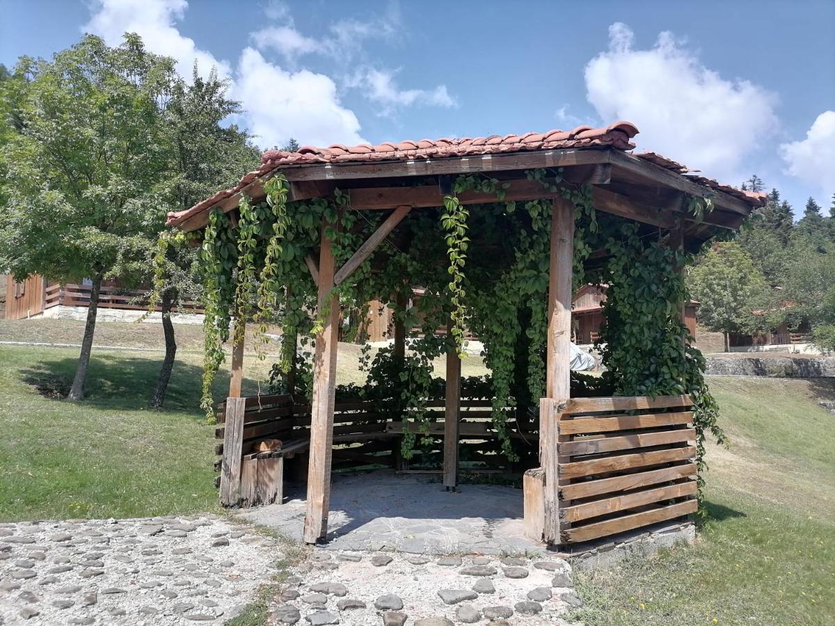 Livadaki Village Megali Kapsi Екстер'єр фото